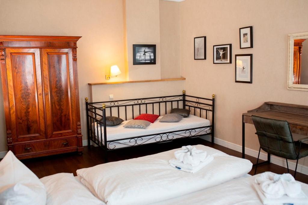 Hotel Zum Goldenen Stern Prüm Dış mekan fotoğraf