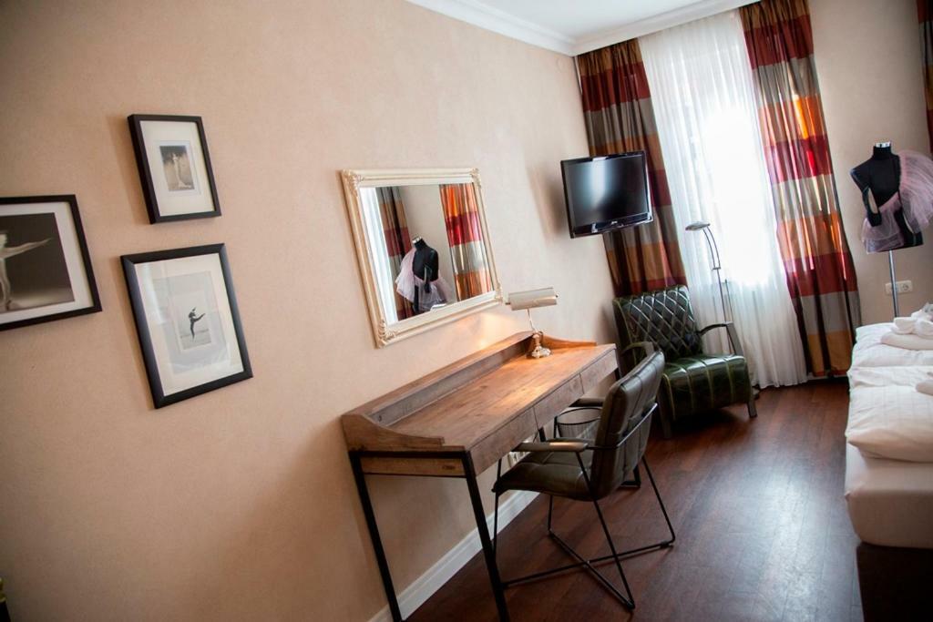 Hotel Zum Goldenen Stern Prüm Dış mekan fotoğraf